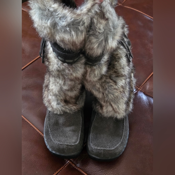 Bare Traps Faux Fur Winter Boots 8 - Picture 1 of 11